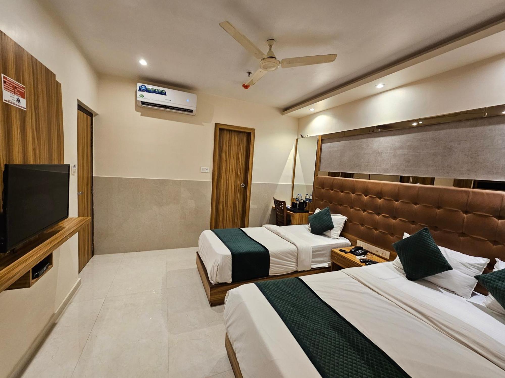 Hotel Bkc Garden - Near Us Embassy Bkc Bombay Exterior foto